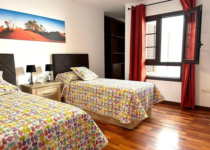 Lancelot Apartment *